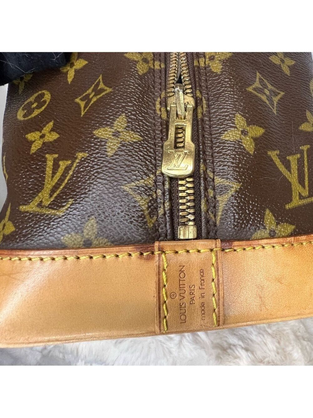 ❤️ LOUIS VUITTON “HOST PICK” MONOGRAM ALMA PM - Picture 7 of 16